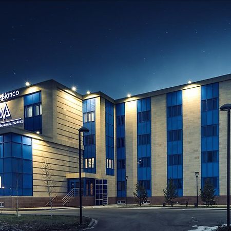 Monte Bianco Hotel & Spa Astana Eksteriør billede